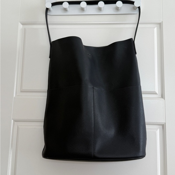 Oak+Fort Tote Black - Picture 1 of 3